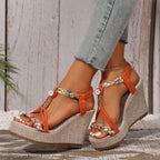Damen Wedge-Sandalen mit geflochtenem Riemen und elegantem Schmuckdetail R&B