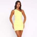Damen figurbetontes Minikleid mit asymmetrischem Ausschnitt und Rüschendetails R&B