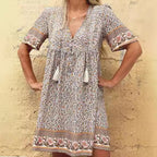 Damen Kurzarm Kleid mit floralen Details und verspielten Quasten R&B