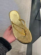 Damen Glitzernde Zehentrenner Sandalen mit edlem Metallic-Look R&B