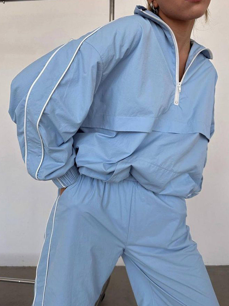 Damen Sportliche Kapuzenjacke mit hochfunktionellem Material R&B