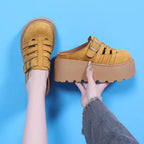 Damen Plateau Clogs mit offenen Riemen und modischer Schnalle