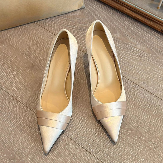 Damen elegante spitze Pumps mit Zierschleifen R&B