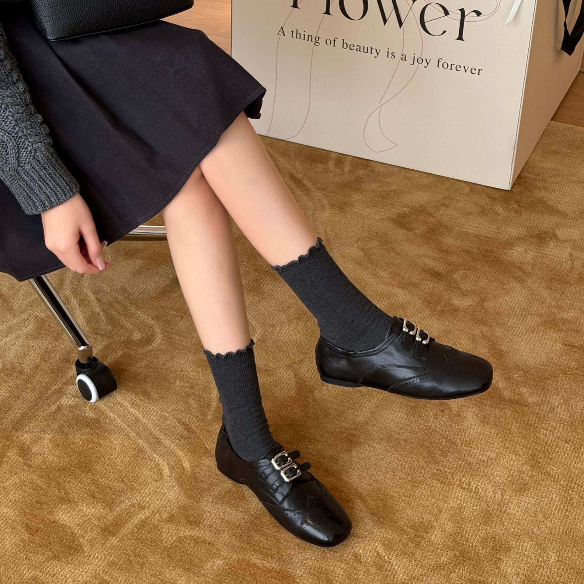 Damen Elegante Mokassins mit doppeltem Schnallenverschluss und durchbrochenem Design R&B