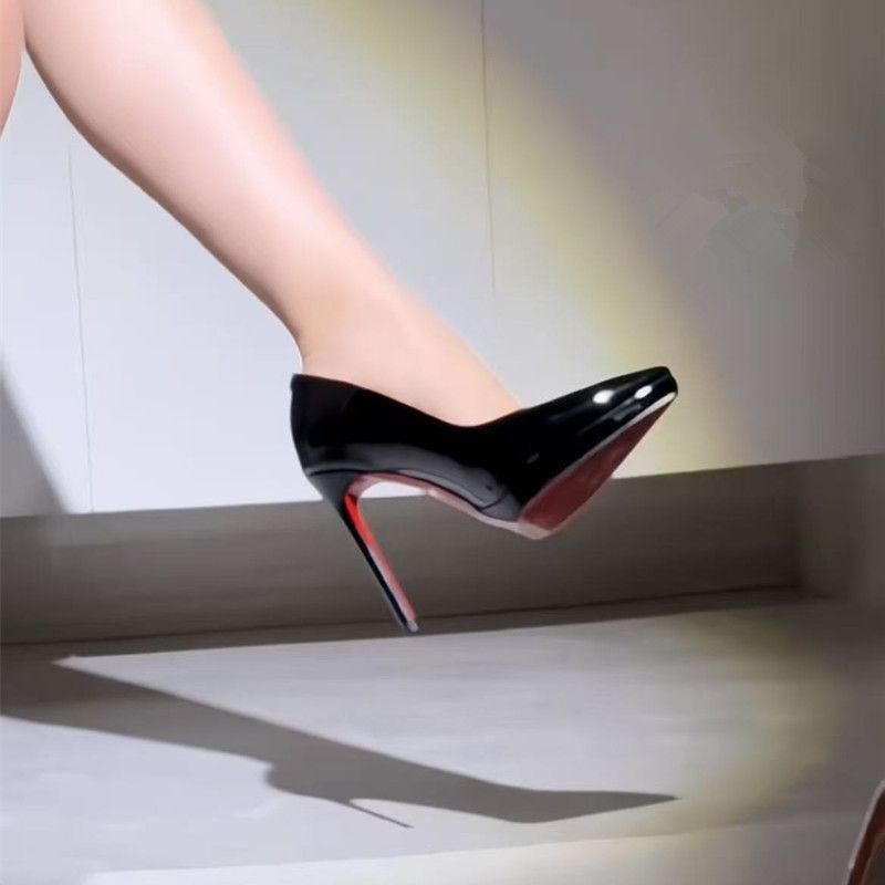 Damen elegante High Heel Pumps mit hochwertigem Lackfinish R&B
