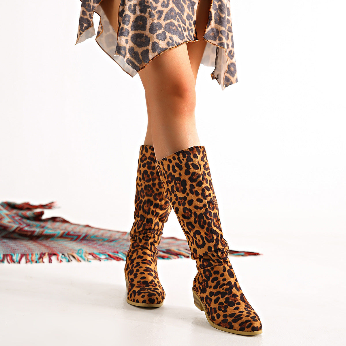 Damen Modische Stiefel im Leo-Design mit elastischem Schaft