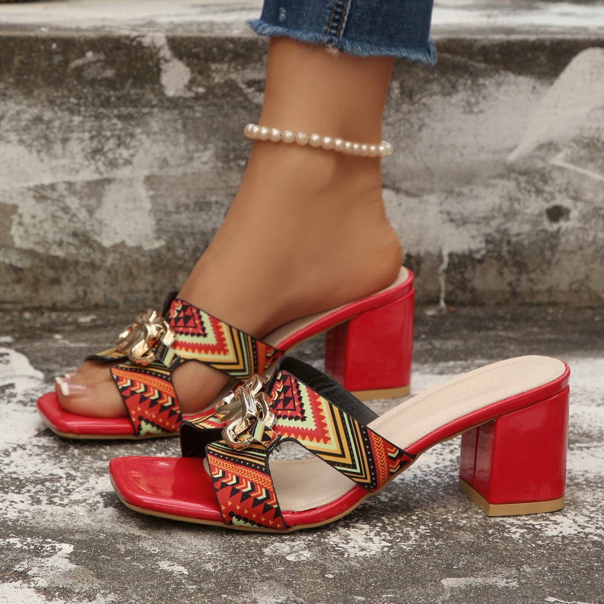 Damen Offene Blockabsatz-Sandalen mit modischem Ethno-Design R&B
