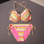 Damen Gestreifter Push-Up-Bikini mit Rüschendetails
