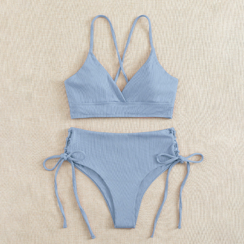 Damen Triangel-Bikini im modischen Wickeldesign mit verstellbaren BindR&Bändern R&B