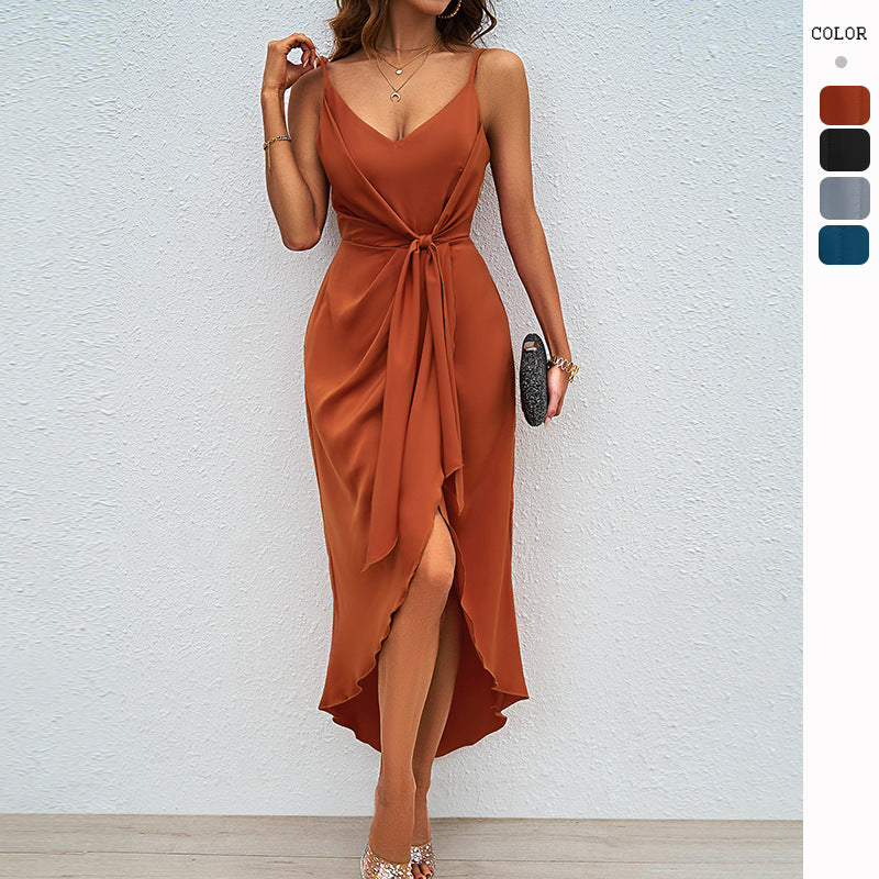 Damen Midikleid mit raffiniertem Wickeldesign und verstellbaren Trägern R&B