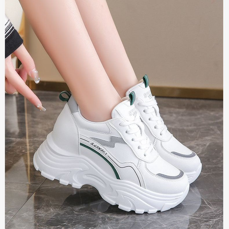 Damen Sportliche Sneakers mit dämpfender Profilsohle und atmungsaktive Obermaterialstruktur