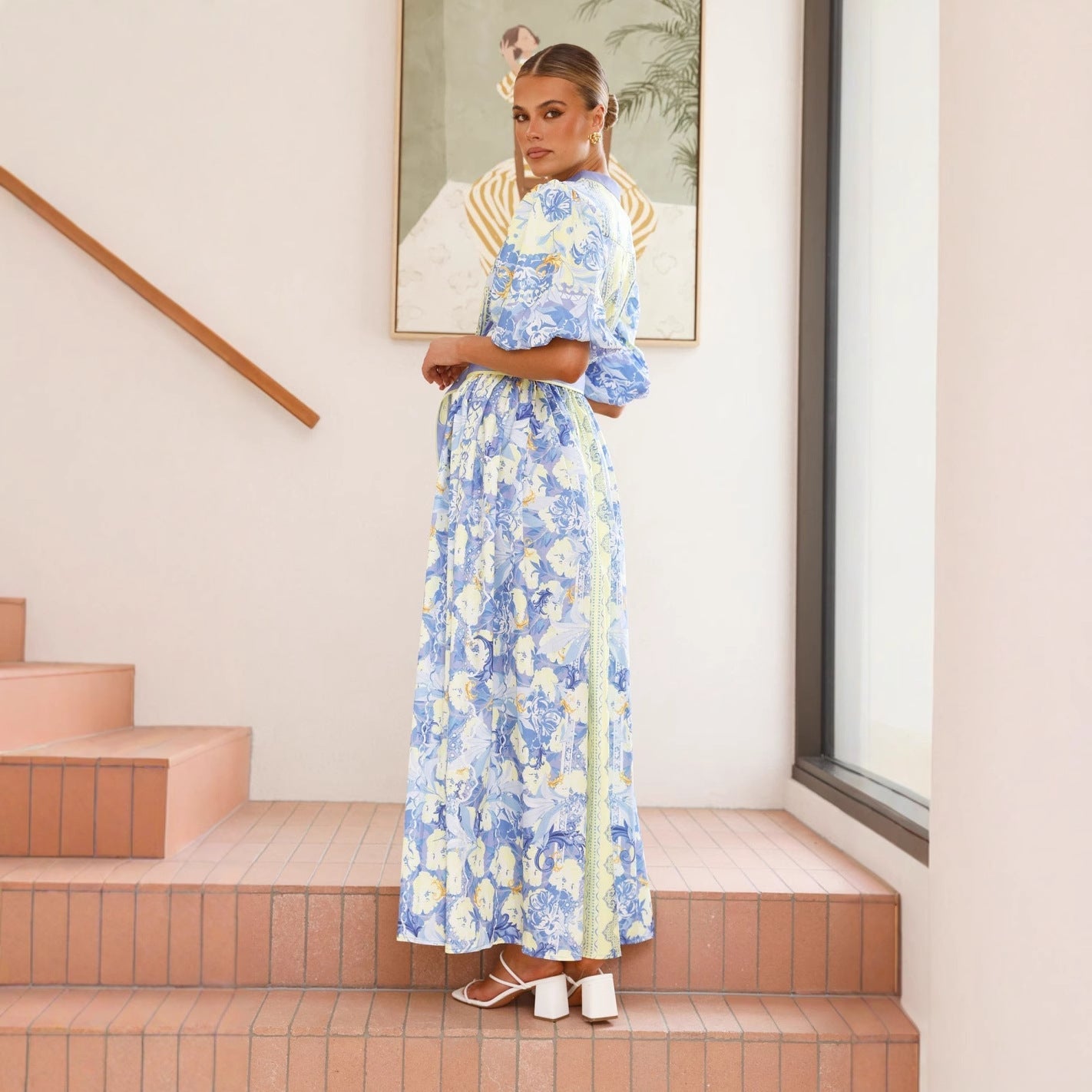 Damen Maxikleid mit floralem Knopfleisten-Design und tailliertem Gürtel R&B