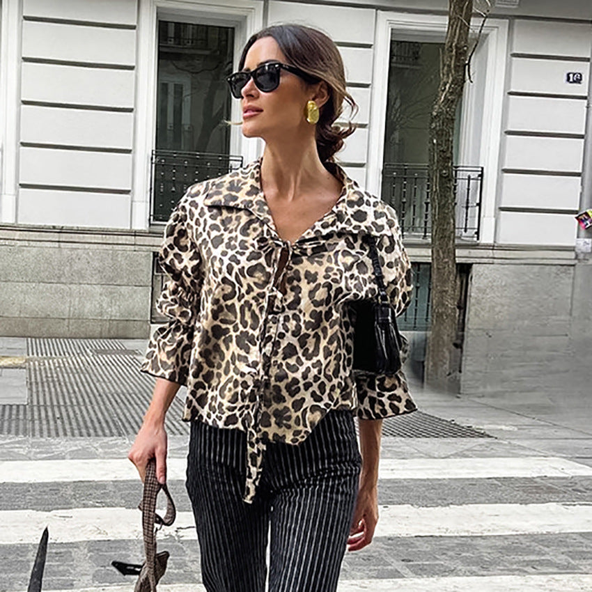 Damen Modische Bluse mit Leopardenmuster und Rüschenärmeln R&B