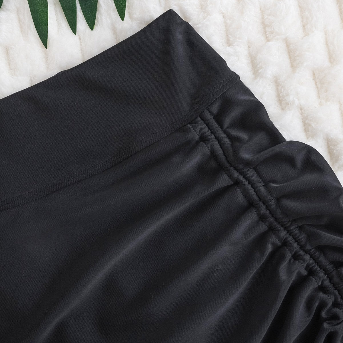 Damen Bade-Rock mit Raffungsdetails und eleganter Wellenkante R&B
