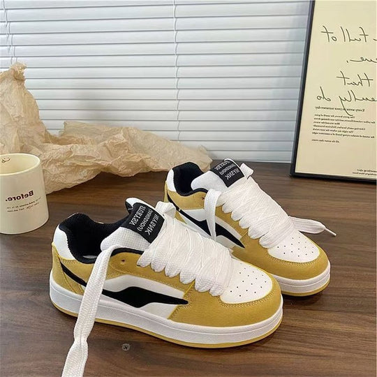 Damen Sportliche Sneakers mit weichem Veloursleder und atmungsaktiven Einsätzen R&B