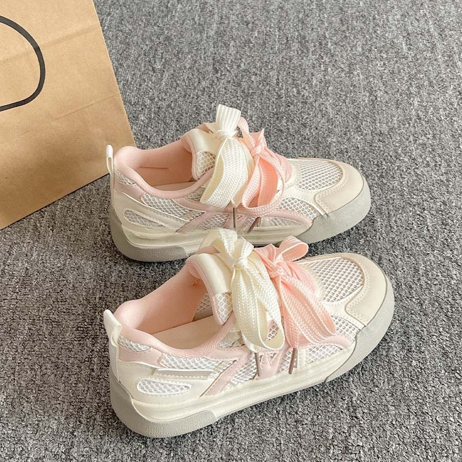 Damen Sportliche Sneakers mit atmungsaktiven Netzmaterialien und bunten Schnürsenkeln R&B