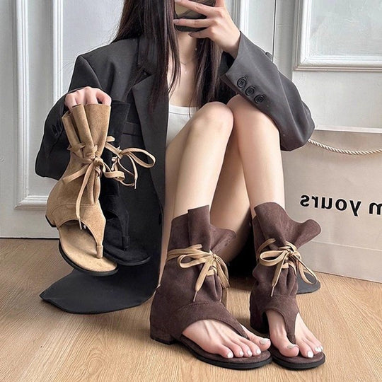 Damen Sandalen mit hohem Faltenwurf und raffiniertem Riemendesign R&B