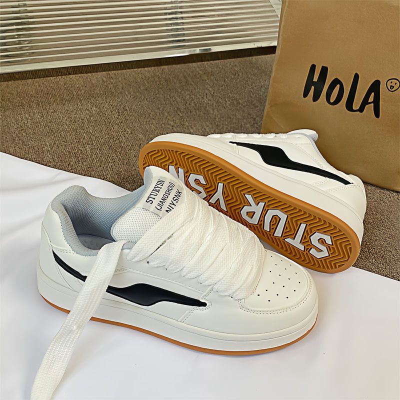 Damen Sportliche Sneakers in modischem Retro-Look mit speziellen Akzenten