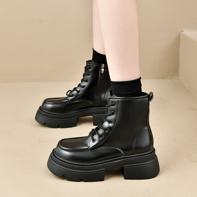 Damen Trendige Stiefeletten mit robustem Sohlenprofil und modischer Schnürung