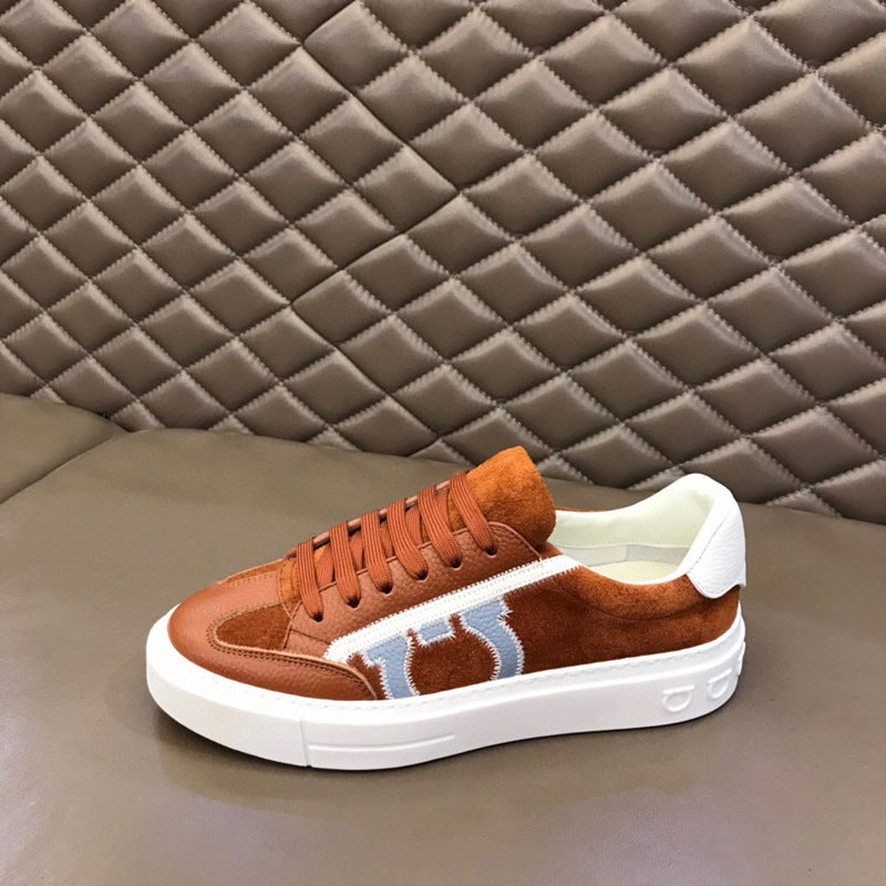 Damen Sportliche Sneakers mit auffälligem Logo-Detail und rutschfester Sohle R&B