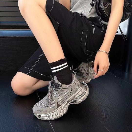 Damen Sportliche Sneakers mit dämpfendem Sohlenprofil und atmungsaktiver Mesh-Oberfläche R&B
