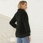 Damen kuschelweiche Fleecejacke mit auffälligem Camouflage-Detail R&B