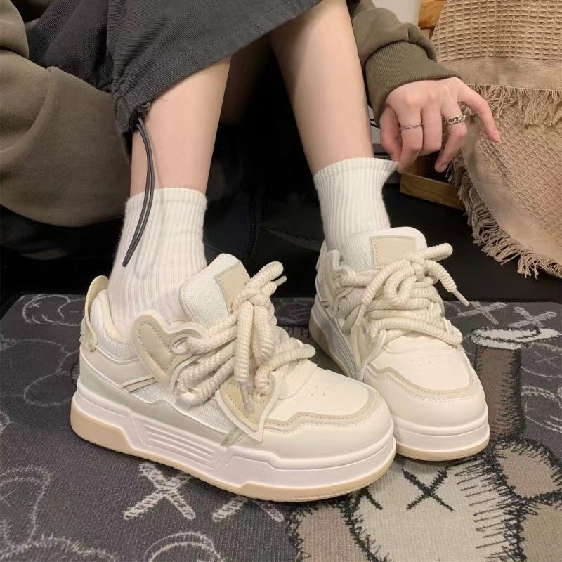 Damen Sneaker mit stylischem Design und komfortabler Passform R&B