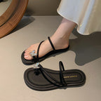 Damen elegante Flip-Flops mit funkelnden Schmetterlingsapplikationen EB
