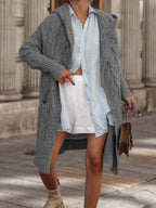 Damen Langstrickjacke mit modernem Zopfmuster und kuscheligem Innenfutter