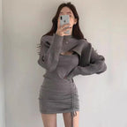 Damen Strickkleid mit asymmetrischem Ausschnitt und gerafftem Design