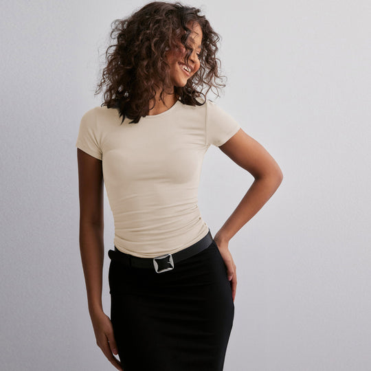 Damen Slim Fit T-Shirt aus hochwertigem Baumwollmix mit elastischem Stretch R&B