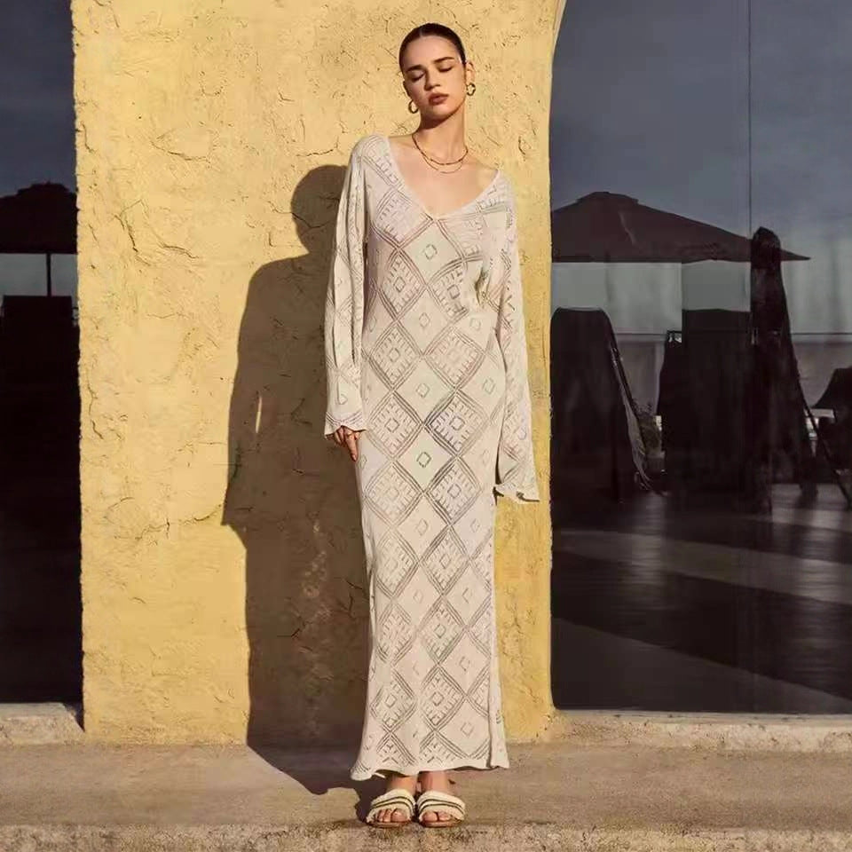 Damen Figurschmeichelndes Maxikleid mit tiefem V-Ausschnitt