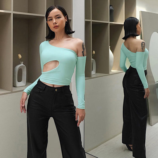 Damen asymmetrisches Langarmshirt mit Cut-out und innovativem Designs R&B