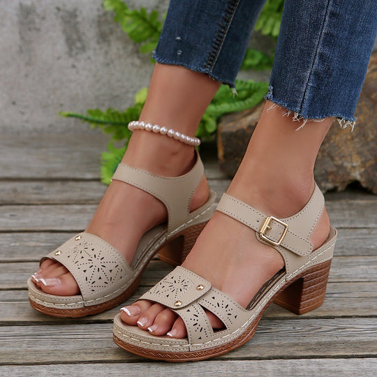 Damen Sandalen mit komfortablem Blockabsatz und dekorativem Lochmuster R&B