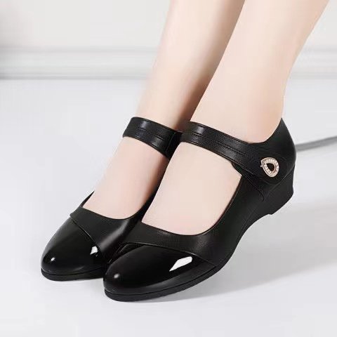 Damen Ballerinas mit modischem Riemen und eleganter Schuhspitze R&B