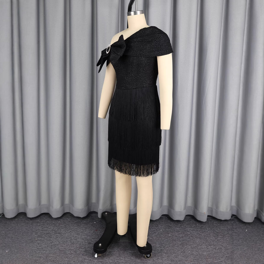 Damen glamouröses Abendkleid mit Rüschen und Fransen R&B