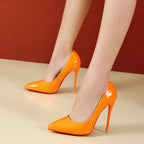 Damen stilvolle Pumps mit hochglänzender Oberfläche und elegantem spitzem Zehenbereich R&B