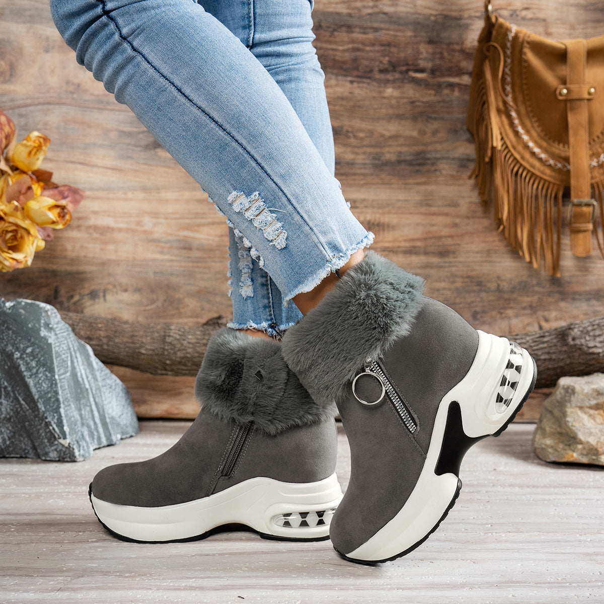 Damen Sneaker-Stiefel mit weichem Kunstfellkragen und trendigem Reißverschluss R&B