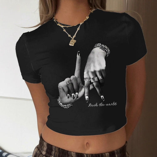 Damen Crop-T-Shirt mit künstlerischem Handdesign und motivierendem Schriftzug R&B