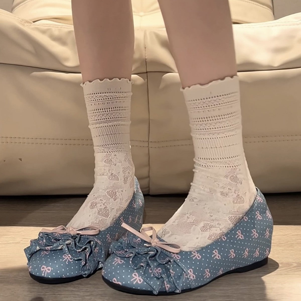 Damen Ballerinas mit verspieltem Rüschendesign und Punkten R&B