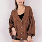 Damen Grobstrickjacke mit eleganter Knopfleiste und voluminösen Puffärmeln R&B