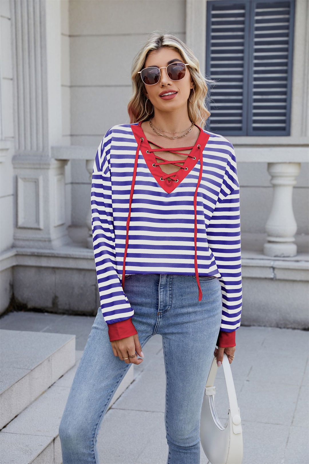 Damen modischer Cropped Pullover mit auffälligem Schnürdetail R&B