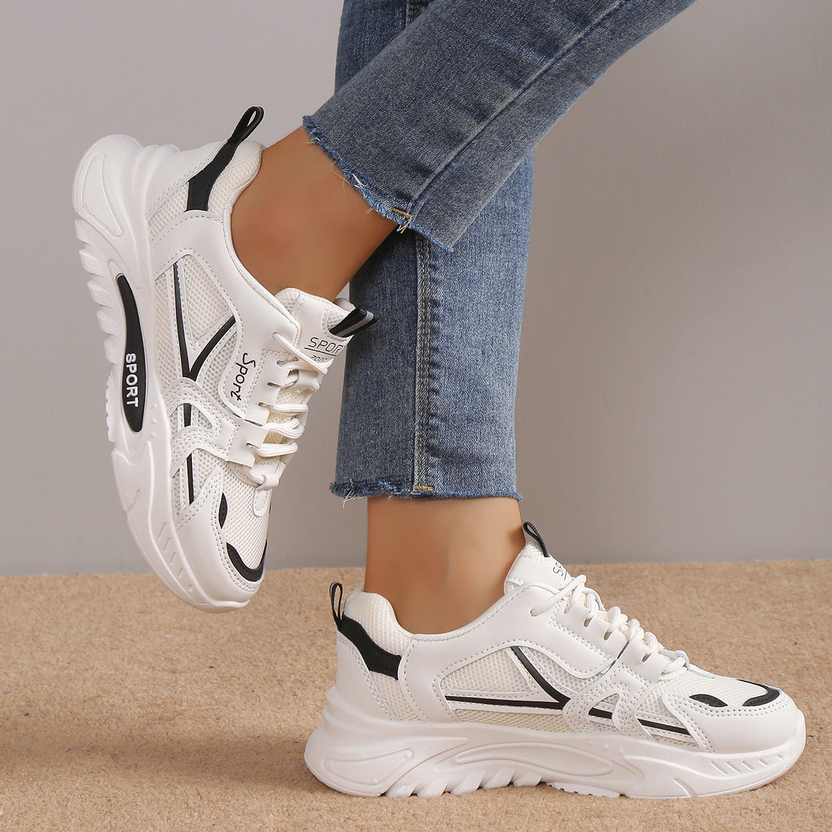 Damen Sportliche Sneakers mit innovativen Dämpfungselementen R&B