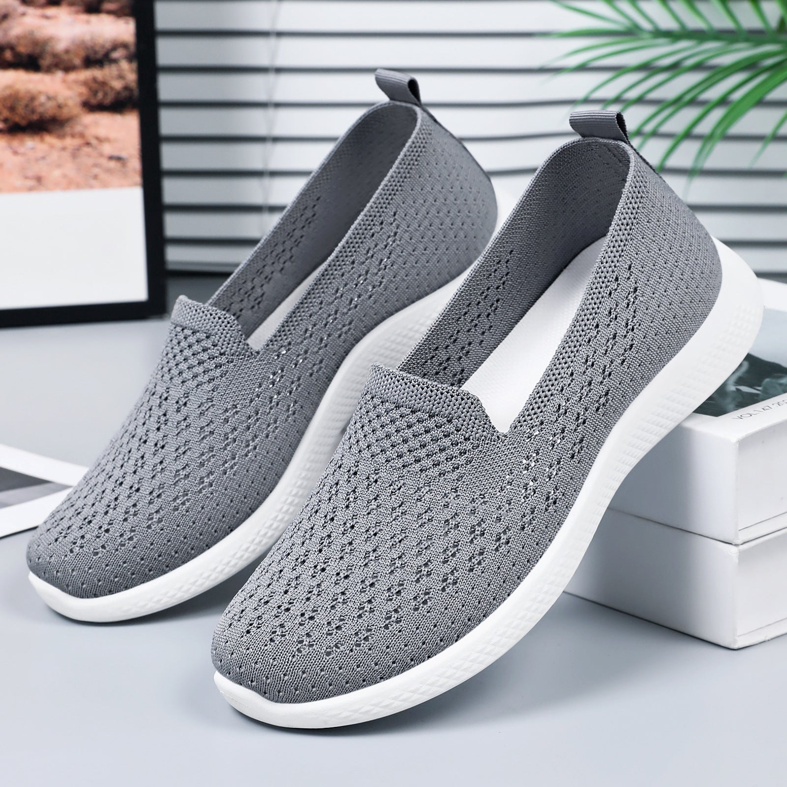 Damen atmungsaktive Slip-On Freizeitschuhe mit elastischem Strickoberteil R&B