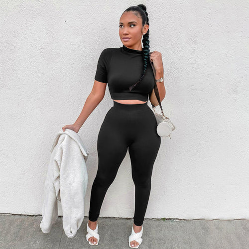 Damen Sportliches Set aus kurzlich-ärmeligem Crop-Top und enganliegenden Leggings R&B