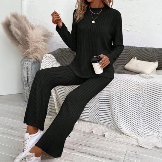 Damen Strickanzug mit attraktiven Rippen-Design und lässiger Passform R&B