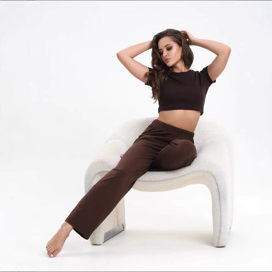 Damen lässiges Set mit cropped Oberteil und weiten Stoffhosen R&B