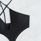 Damen Einteiler Badeanzug mit trendigem Cut-Out Design R&B