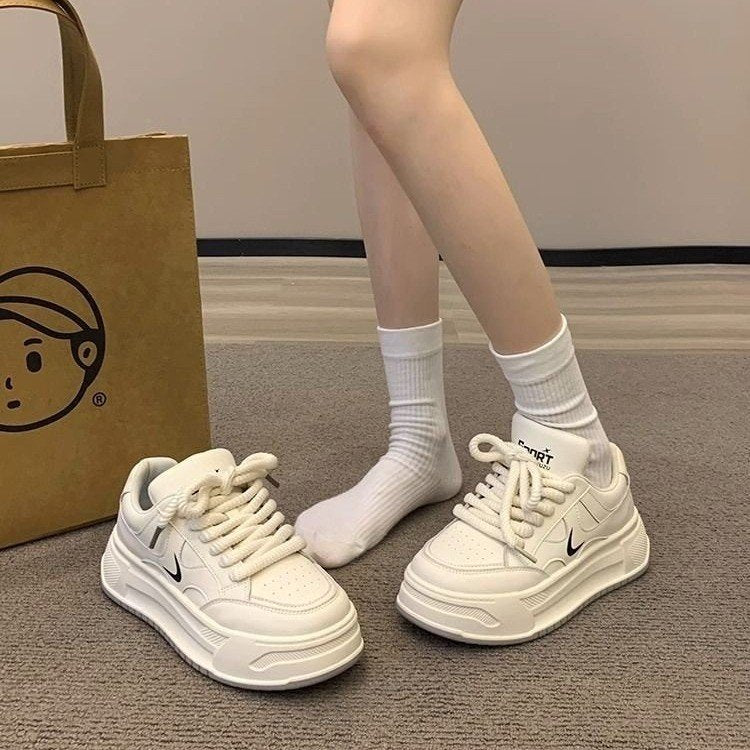 Damen modische Plattform-Sneaker mit innovativer Sohlenkonstruktion R&B