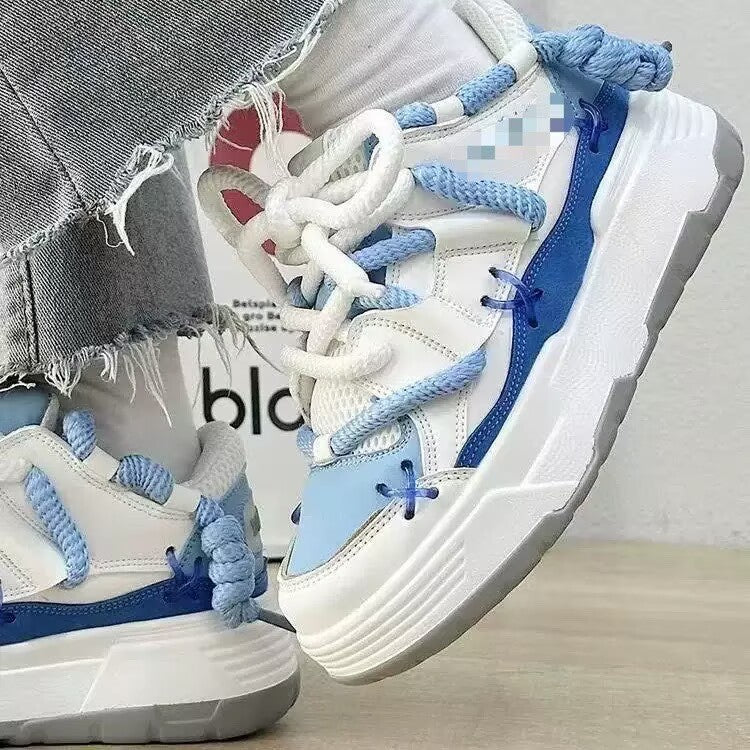 Damen Sportliche Sneakers mit innovativen Akzenten und rutschfester Sohle R&B
